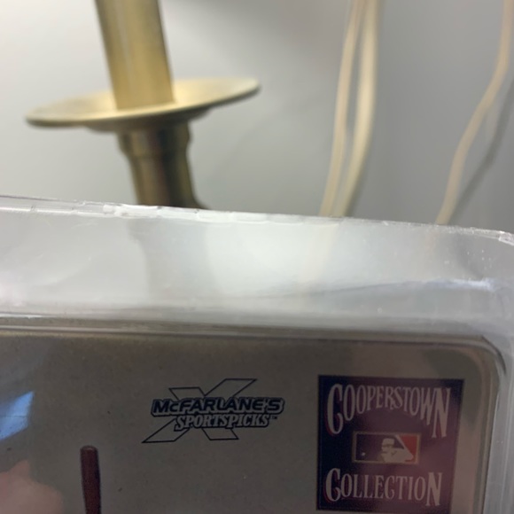 Unopened 2006 Carlton Fisk from the McFarlane Cooperstown Collection series 3. - Picture 7 of 9